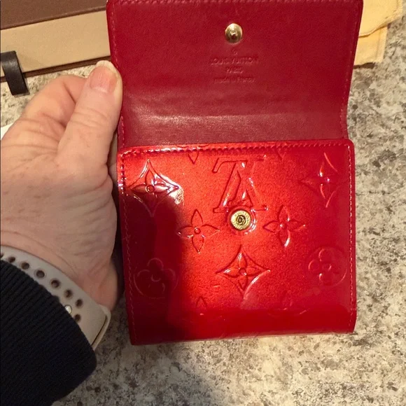 Louis Vuitton Glossy Red Wallet - Picture 2 of 6